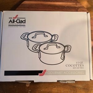 All-Clad set of two coquettes